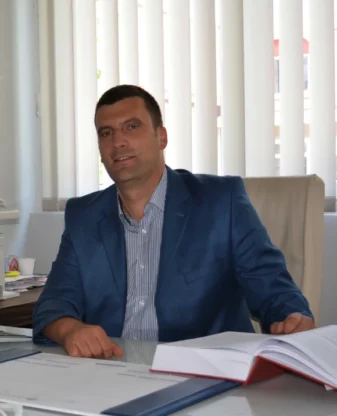Advokat Drazen Milacic Podgorica1 ezgif.com crop 1 e1774729790343